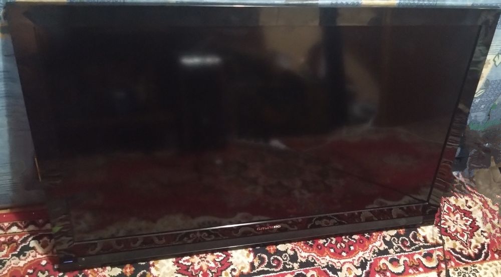 Tv 40' Grundig LCD