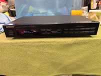 PIONEER F-227 tuner radiowy stereo FM/AM.