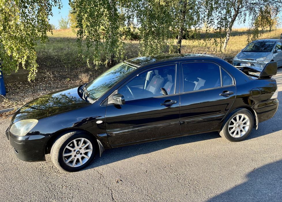 Продам Mitsubishi Lancer 1.6