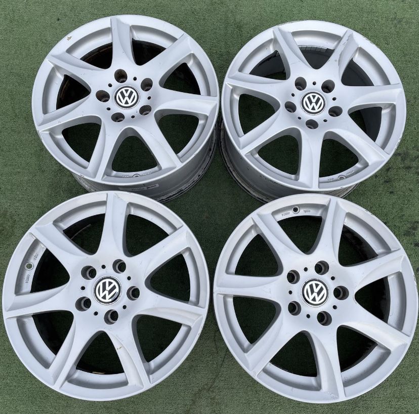 Диски 5/112 r16 Volkswagen Passat, Caddy, Jetta і ін.