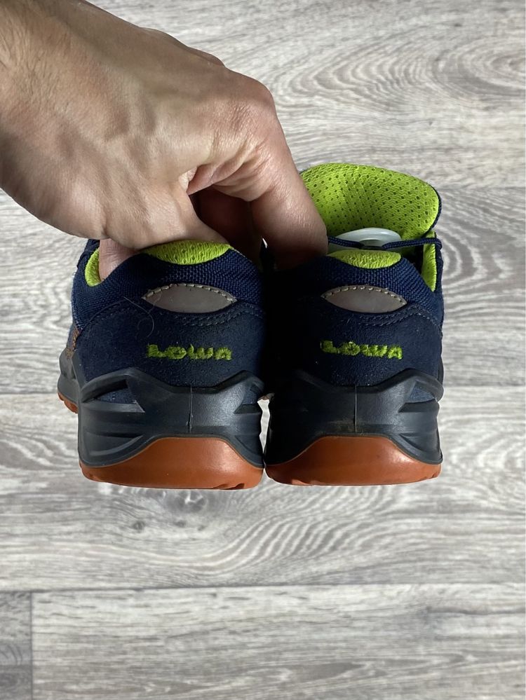 Lowa gore-tex кроссовки полуботинки 30 размер детские синие оригинал