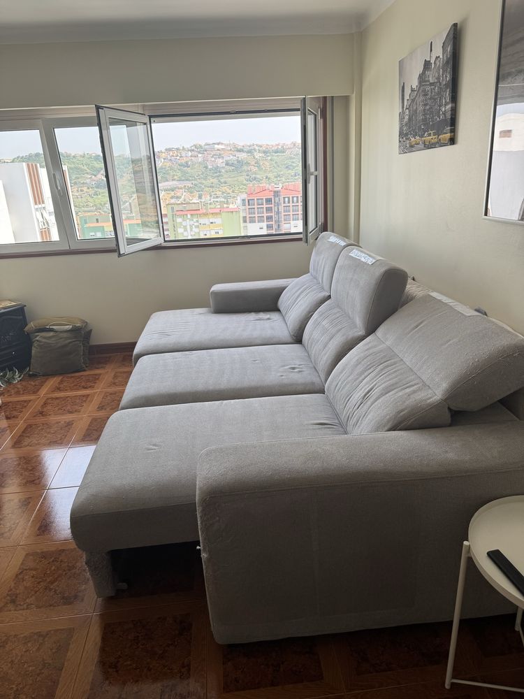 Sofá chaise-longue cinza - GATO PRETO