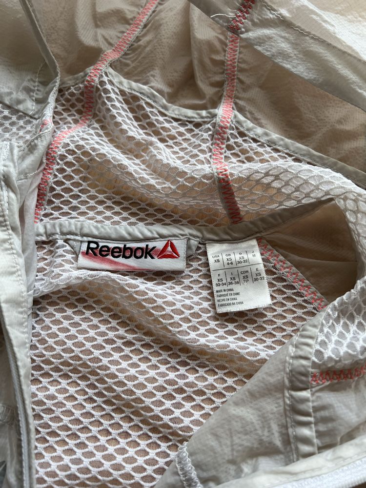 Бігова вітровка Reebok