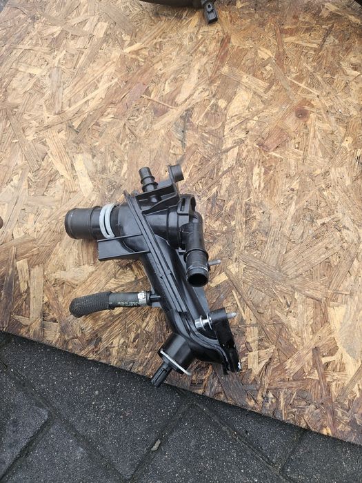 Obudowa termostatu Renault Trafic III 2.0 DCI