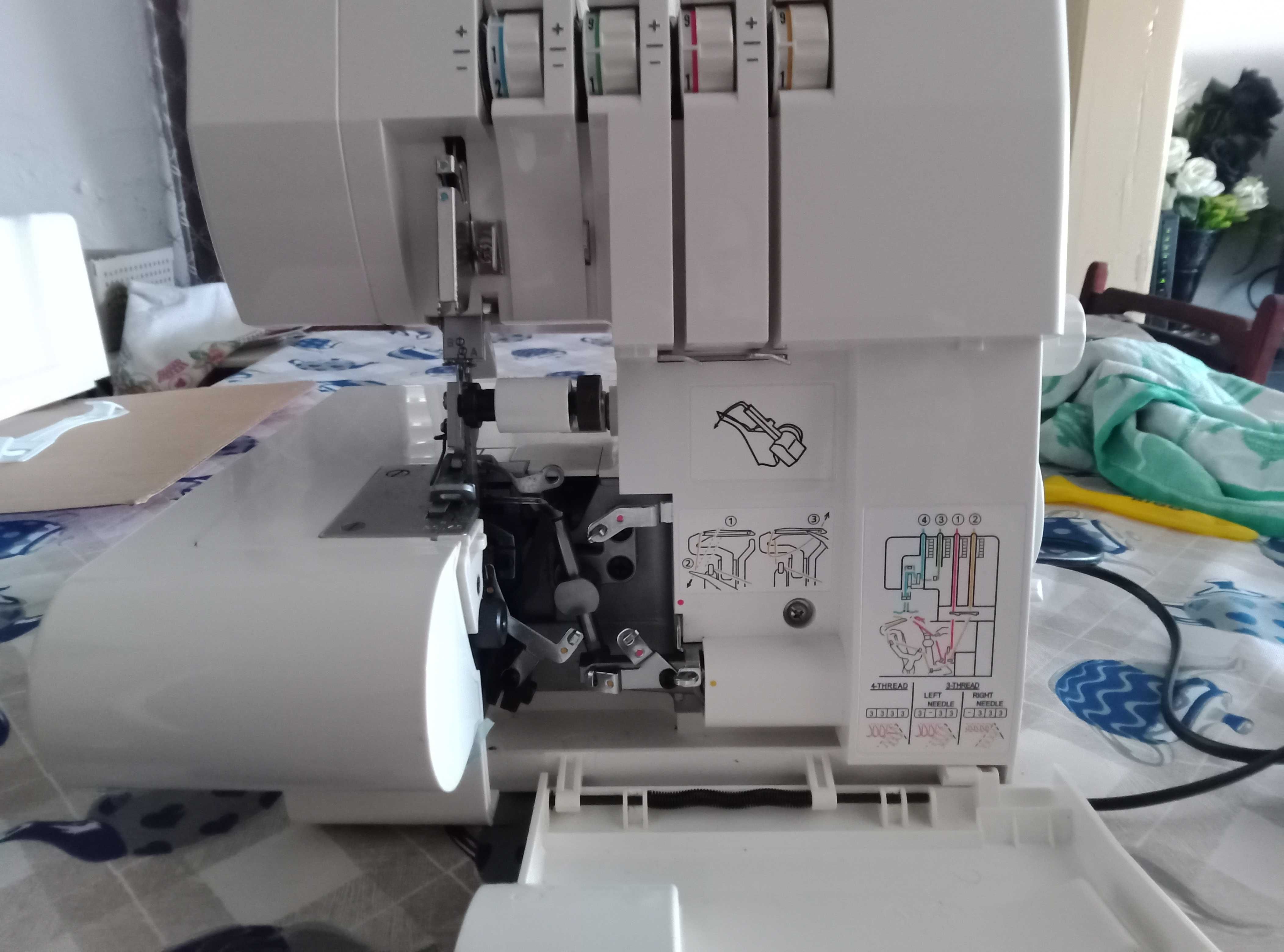 Máquina de costura Singer