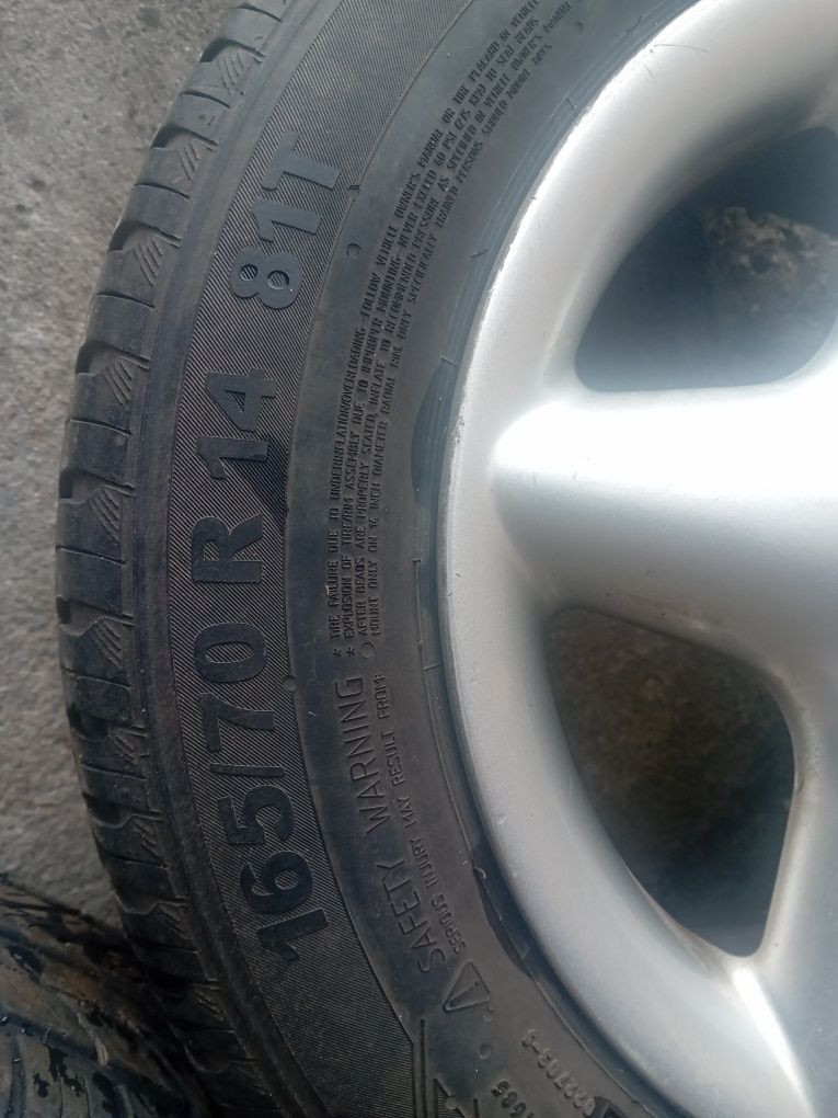 Alufelgi Ronal 14R z oponami letnimi