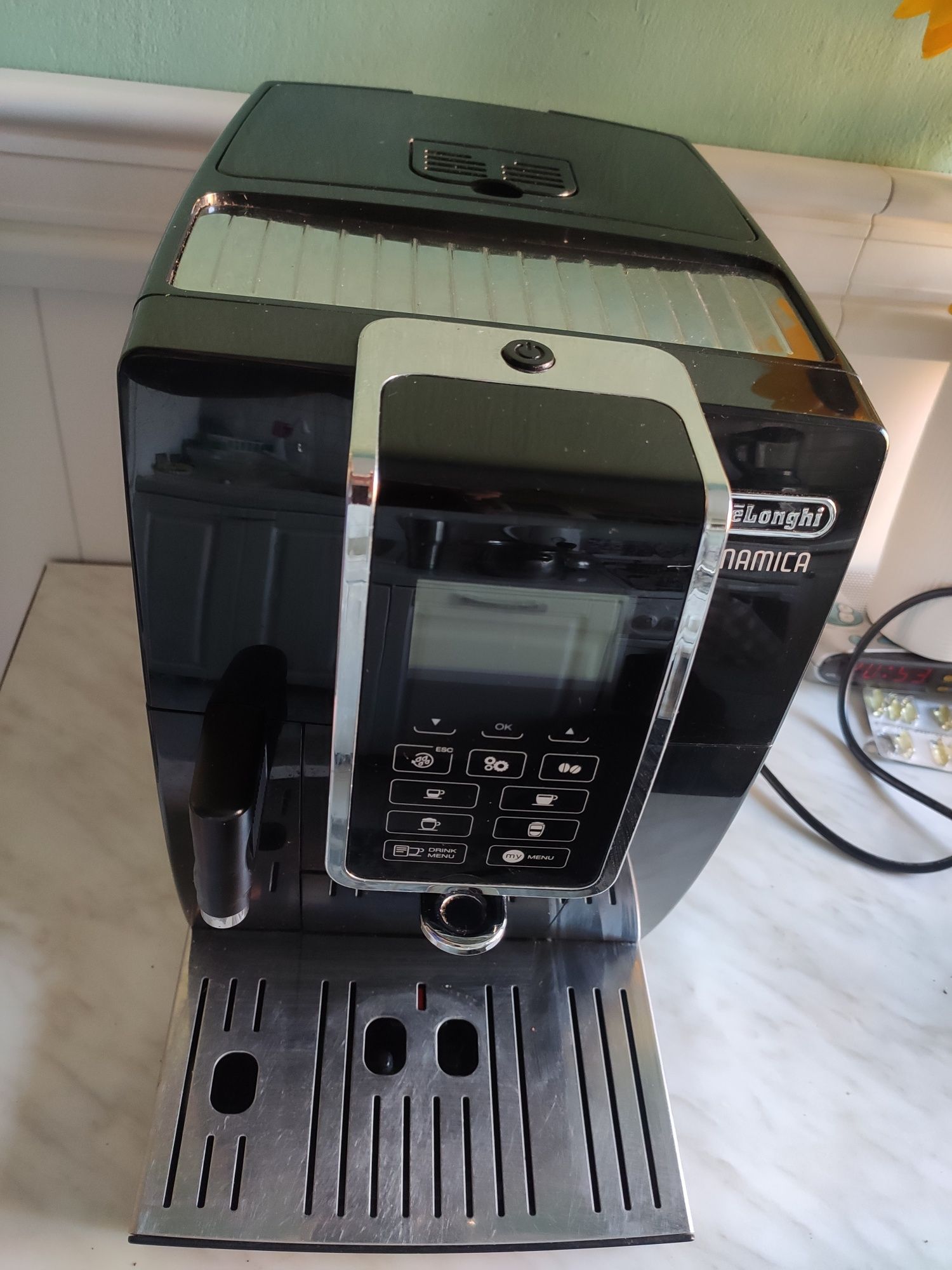 Ekspres do kawy DeLonghi Dinamica ECAM350.55.B