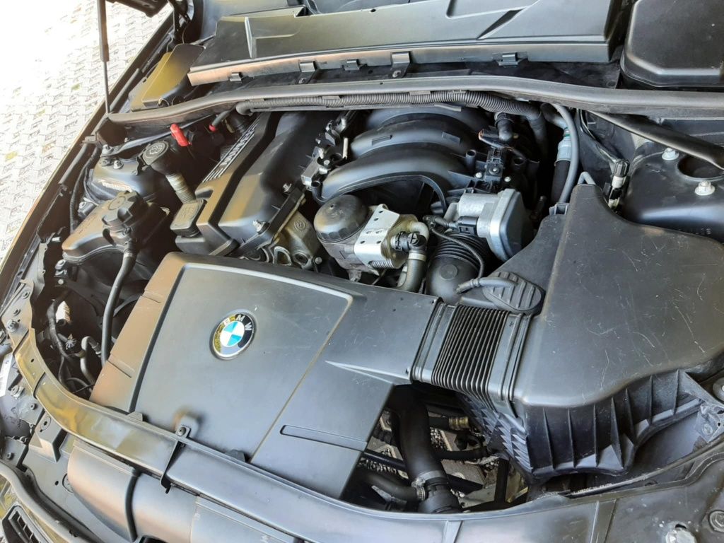 BMW seria 3 e90 318i