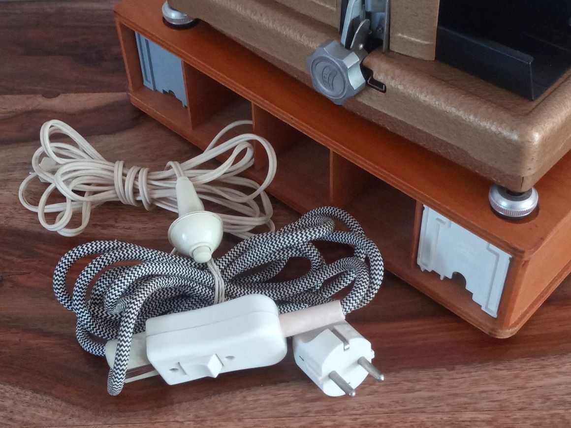 Vintage Braun Paximat rzutnik slajdów