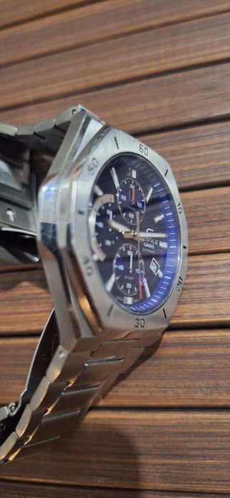 Casio edifice  EFB-680