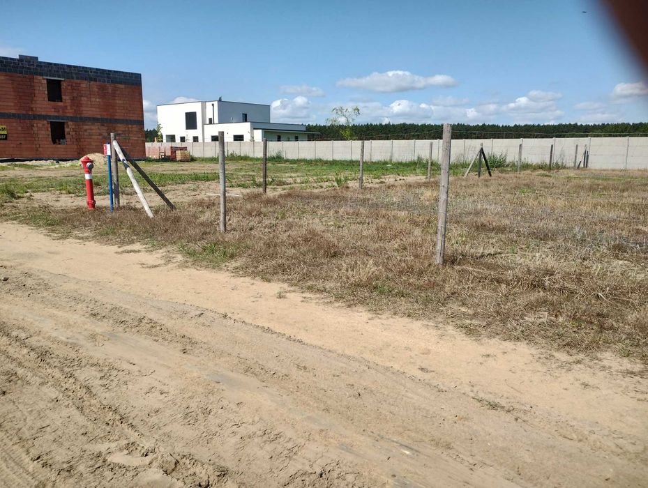 Sprzedam działkę budowlaną ok. Leszno