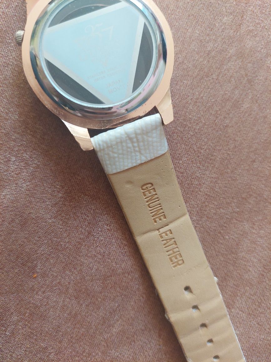 Zegarek marki GUESS