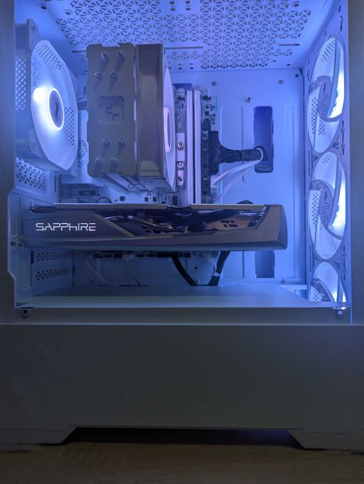 Біленький! RX5500XT 8gb \ Ryzen 5 3600 \ B550M \ 32GB \ 256 + 500SSD