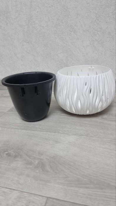 Самополивні горщики для гнотового поливу