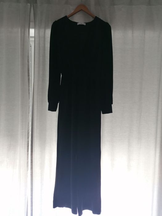 Macacão preto Mango