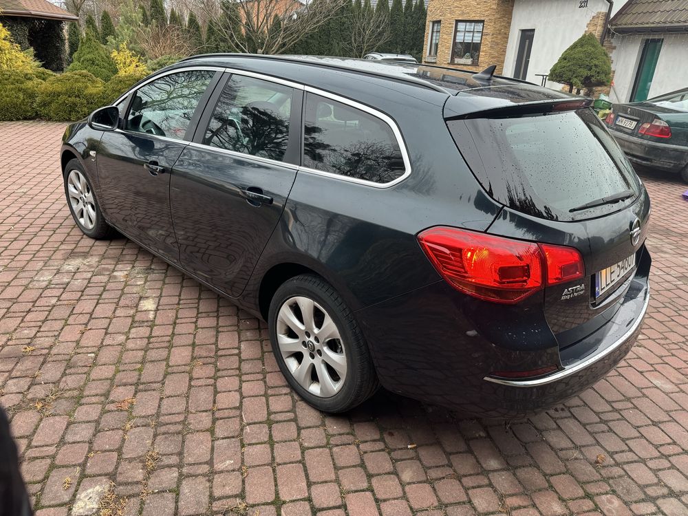 Opel astra 1.4t automat