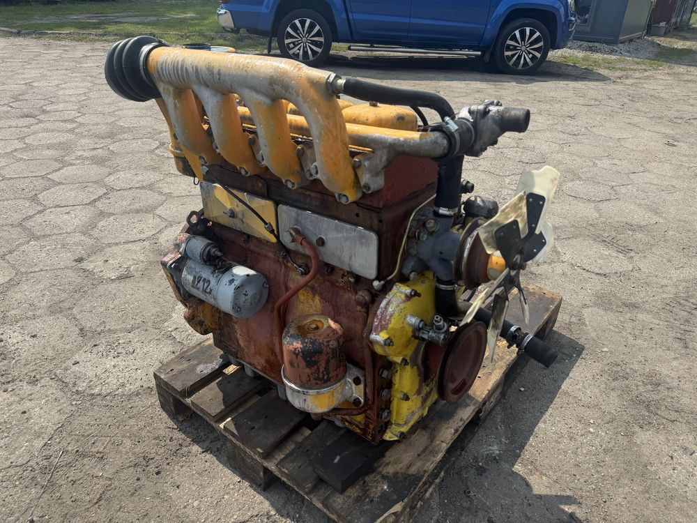 Silnik Ursus Zetor 4 cylindrowy z agregatu C-360/7011/6718/7211