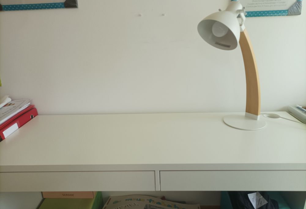 Secretária branca Micke Ikea