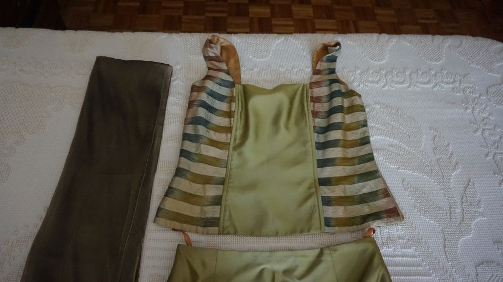 Conjunto top + saia Elisa Baía