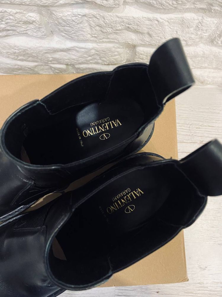 Ботинки челсі Valentino Italy 42 розмір