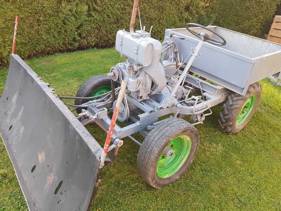 Traktor samoróbka, hydrauliczny kiper i pług.