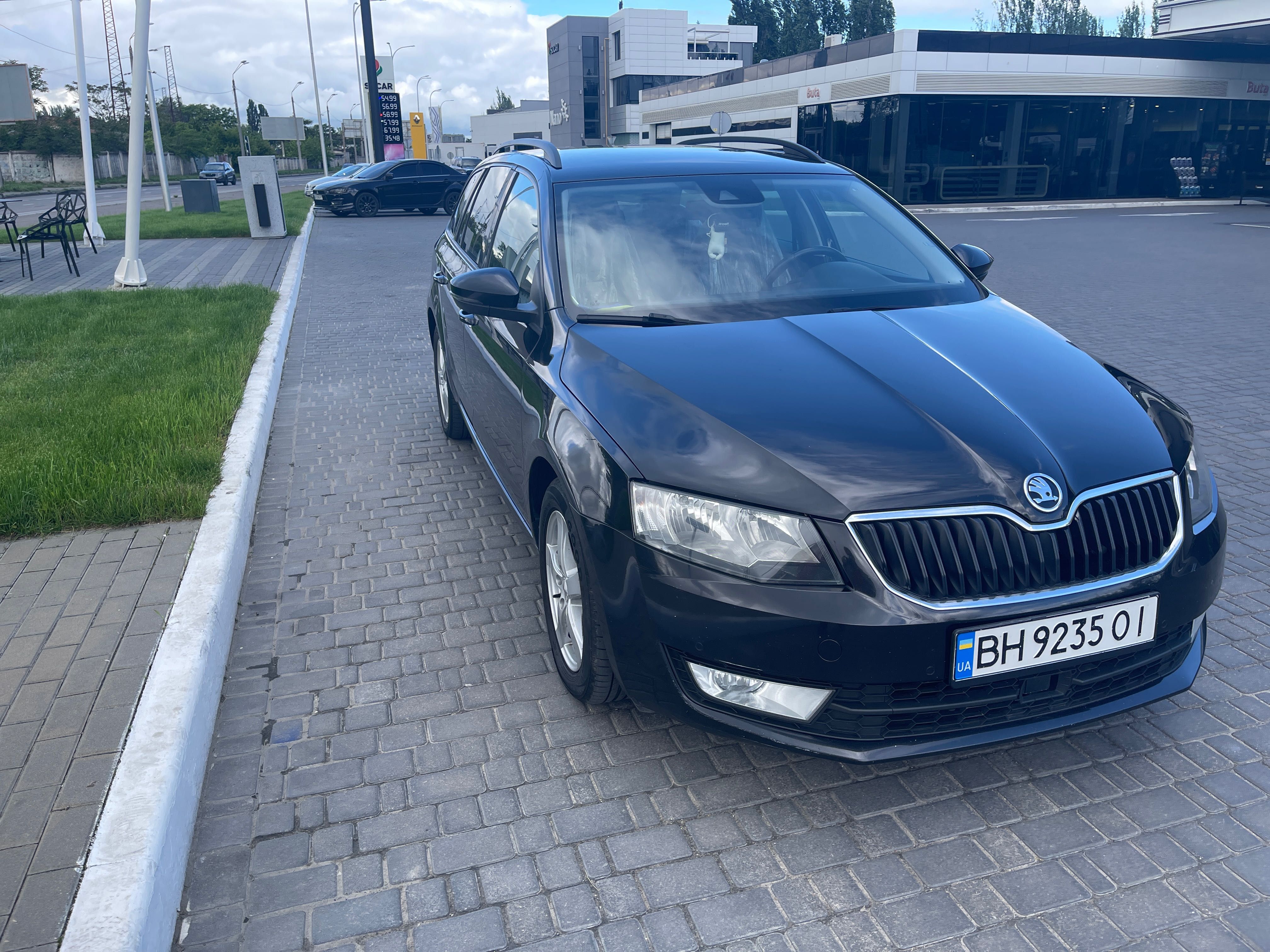 Skoda Octavia A7 universal 2.0 diesel automate