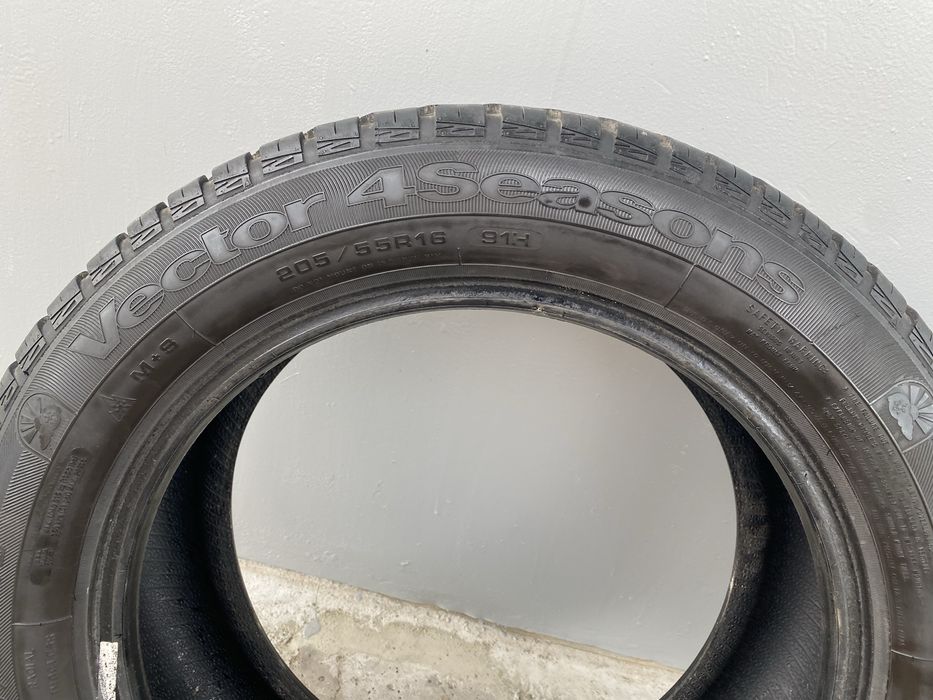 Резина ЗИМА Goodyear 205 55 16 R16
