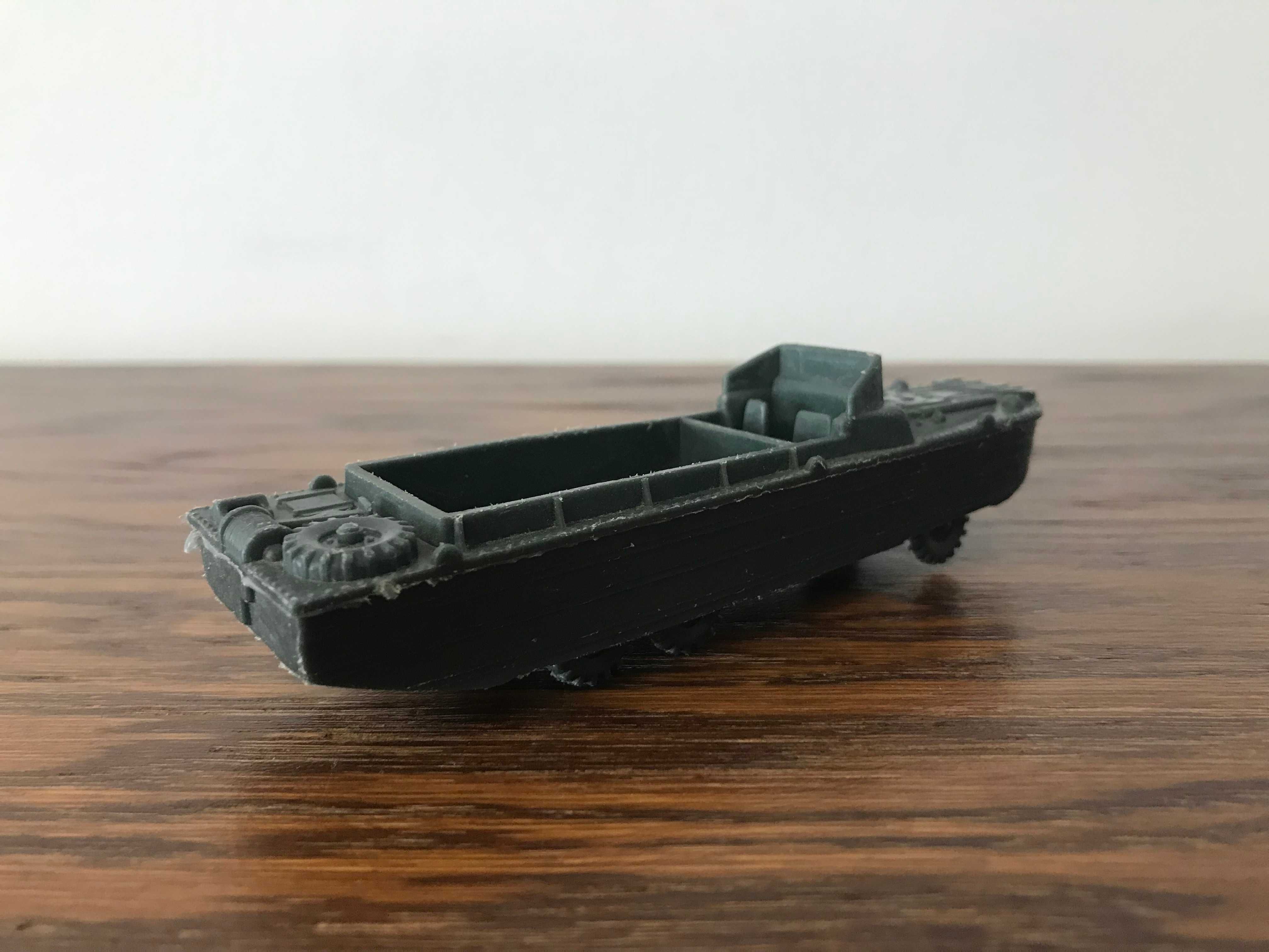 zabawka pojazd wojskowy Airfix DUKW amfibia #1692 1:72 vintage PRL