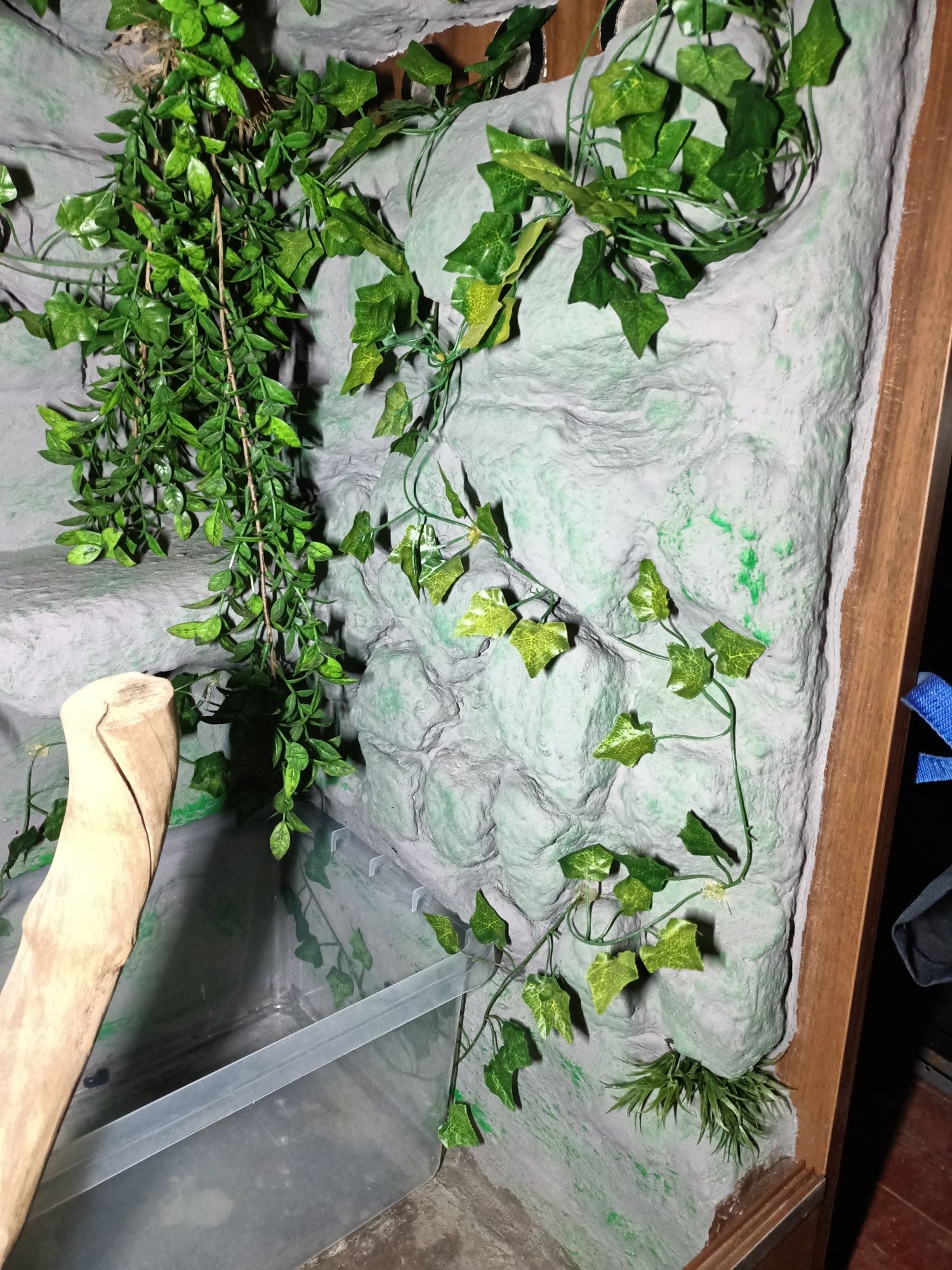 Terrarium z płyty meblowej