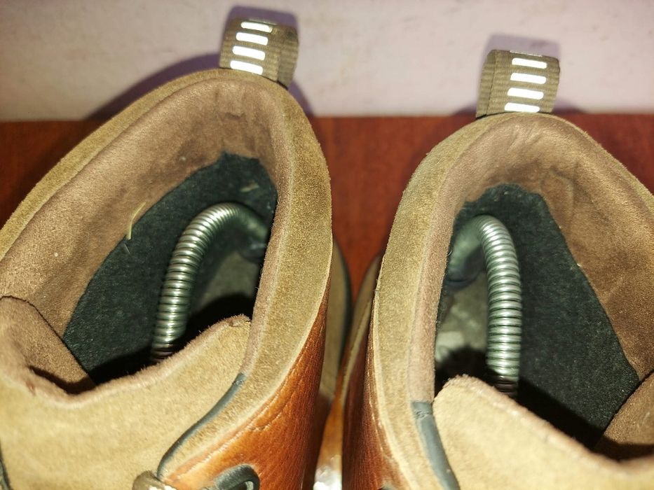 Черевики clarks на gore tex оригінал 

Стан класний 

Розмір по бірці: