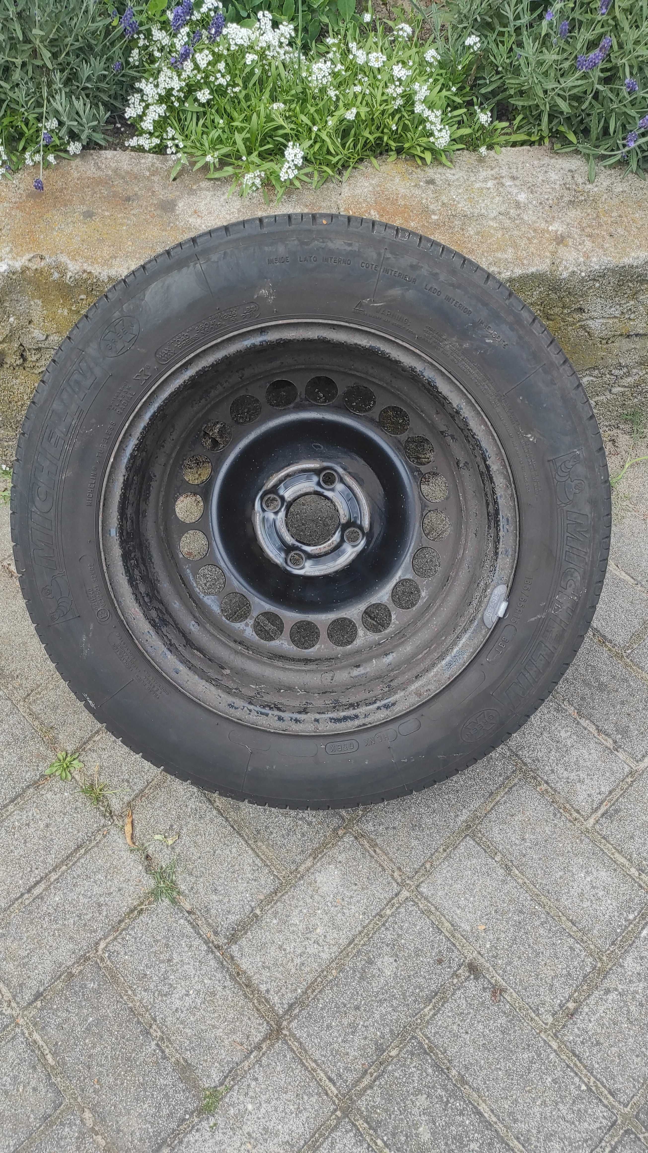 Sprzedam koło kompletne 15"