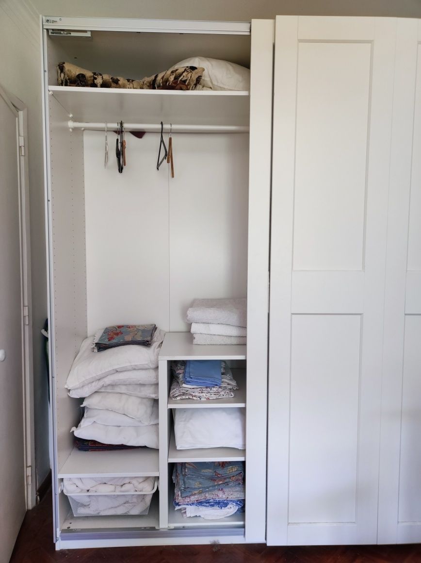 Roupeiro branco - IKEA PAX
