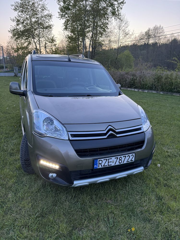 Citroen berlingo xtr / 2014 / 1.6 / 115km