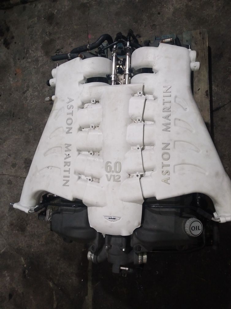 Kolektor ssący 5.9-6.0 v12 db9 517km Aston Martin DBS