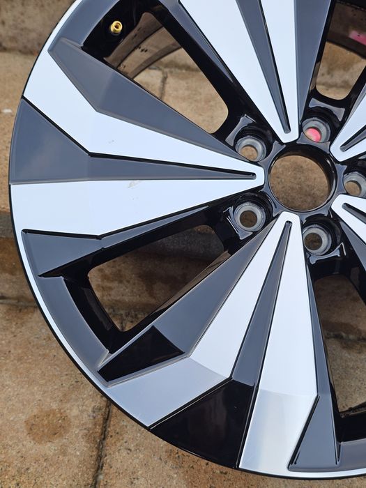 Felga 17cali 5x100 6.5j et39 oryginał Vw T-Cross Ładna