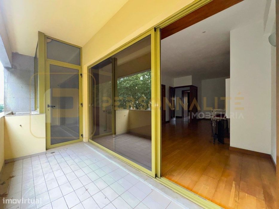 Apartamento T2 com lugar garagem