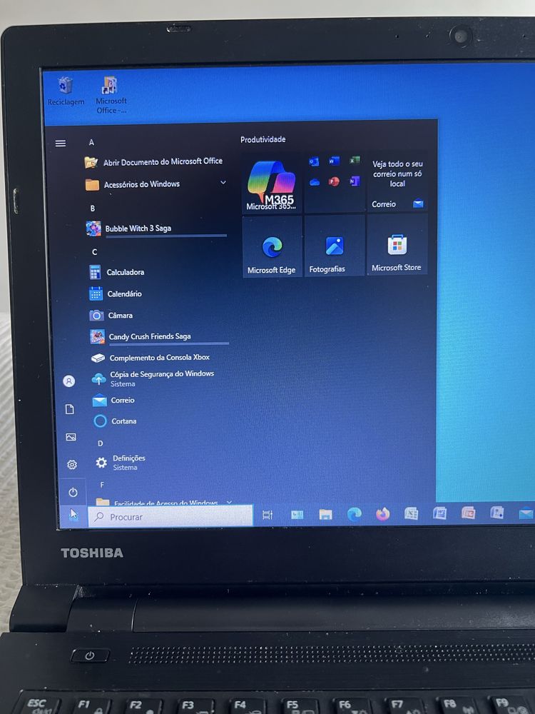 Portátil 15,6’’ Toshiba, Recondicionado, com bateria nova