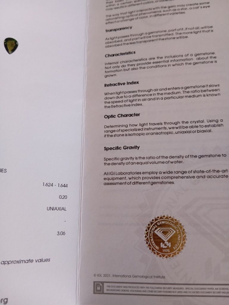 Peridoto verde 4.58cts certificação IGI