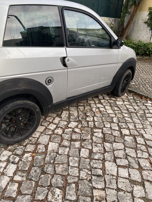 Micro Carro em bom estado