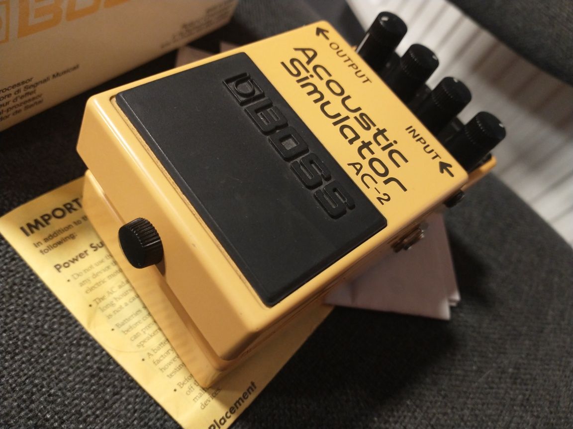 Boss AC2 - symulator gitary akustycznej