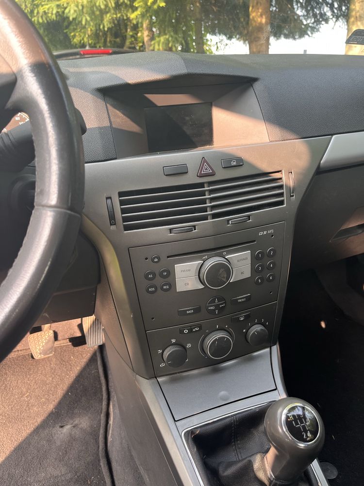 Opel astra H 2005