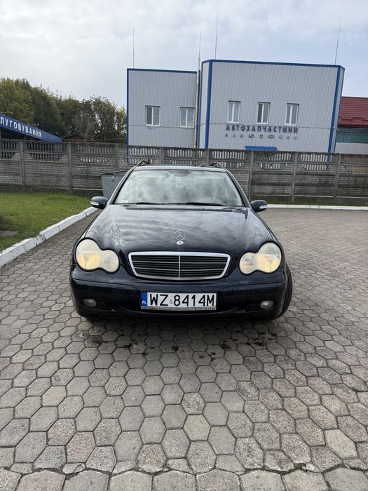 MB c200 2.2 cdi 90 kwt. Automat .