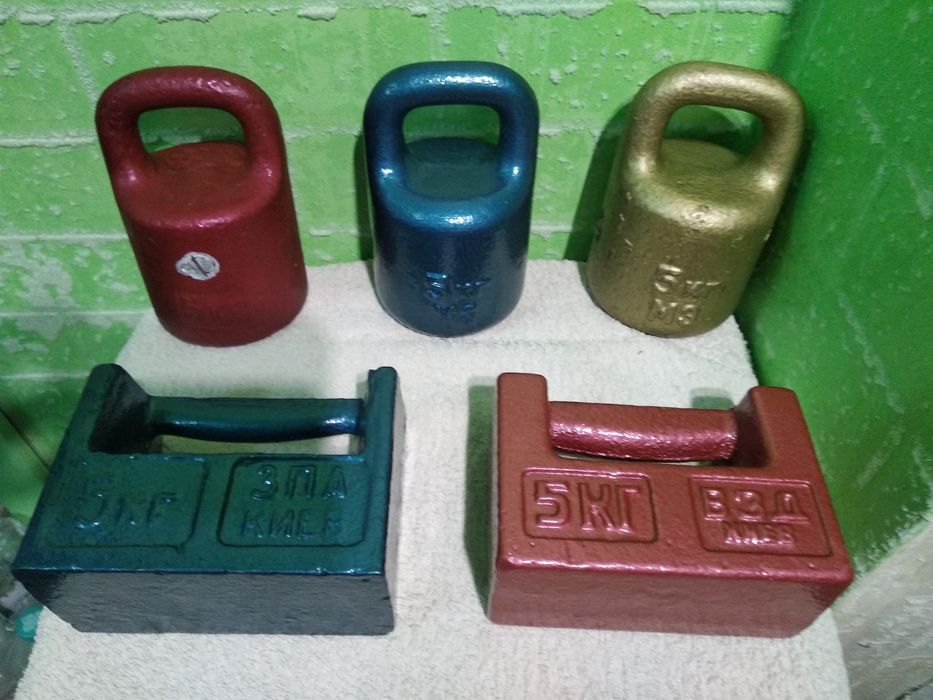Гиря вагова залізна  5 кг, 2 кг, 1 кг, 0,5 кг, 0,2 кг