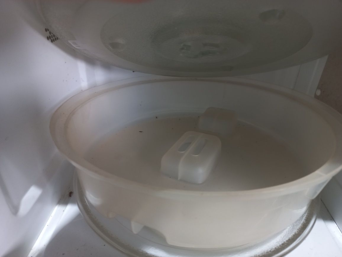 Mikrofalówka Whirlpool M 501 - 750 W 60 min