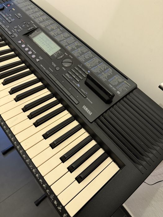 Синтезатор Yamaha psr 320