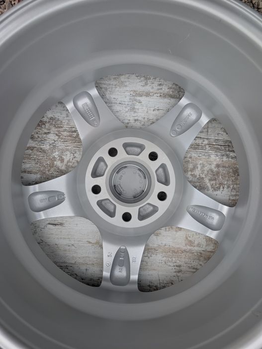 4x Nowe Alufelgi R16 5x112 Otwór 70 mm ET 50