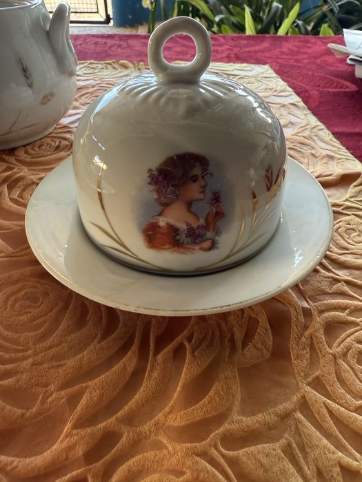 Conjunto porcelana antigo!