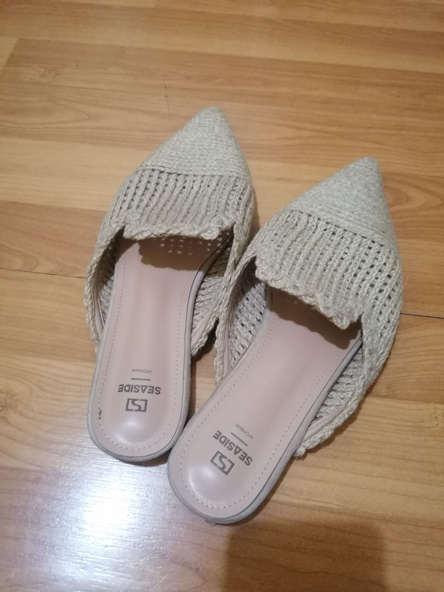 Mules em bico de corda