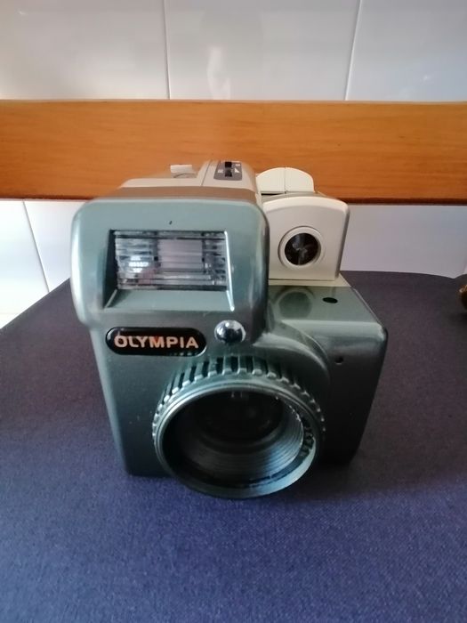 Câmara de filmar vintage v-3000