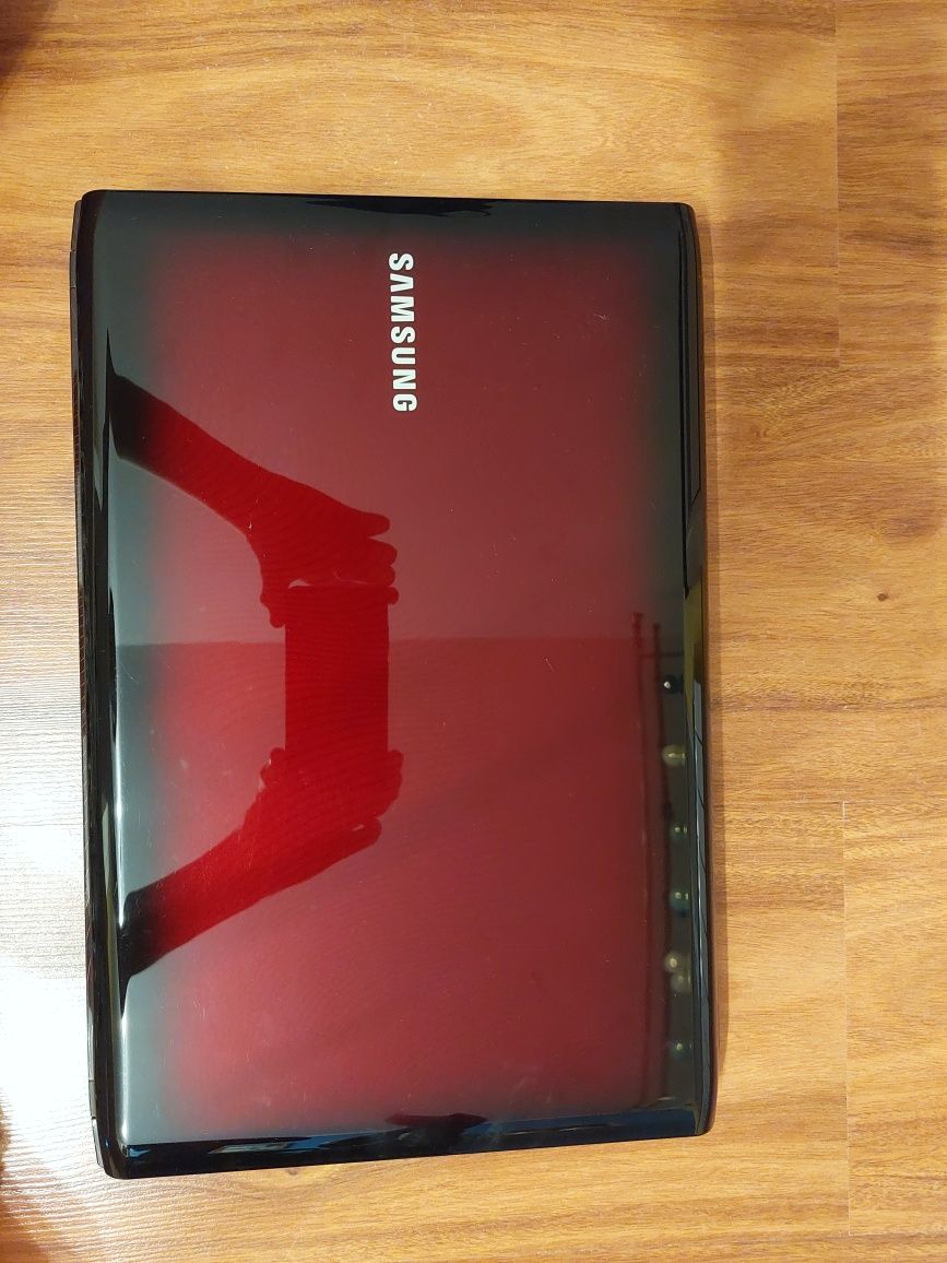 Laptop Samsung R580